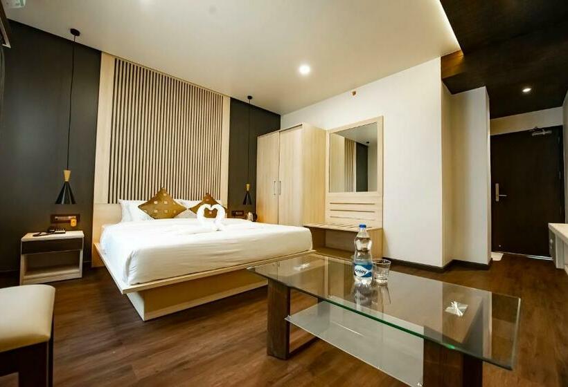 اتاق استاندارد, The Royal Palace Hotel 400703