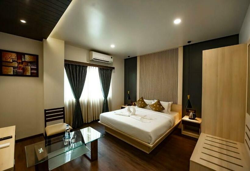 اتاق استاندارد, The Royal Palace Hotel 400703