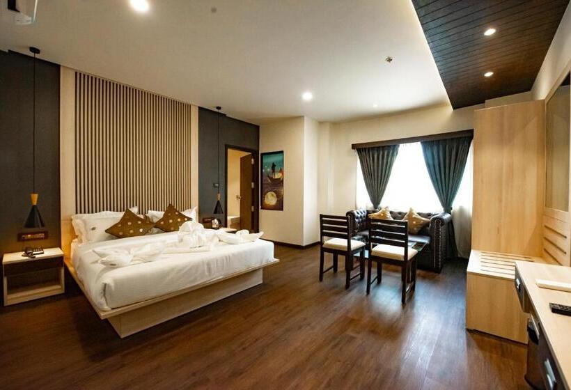 اتاق استاندارد با تخت بزرگ, The Royal Palace Hotel 400703