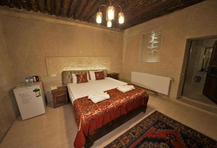 Quarto Familiar, Dedeli Konak Cave