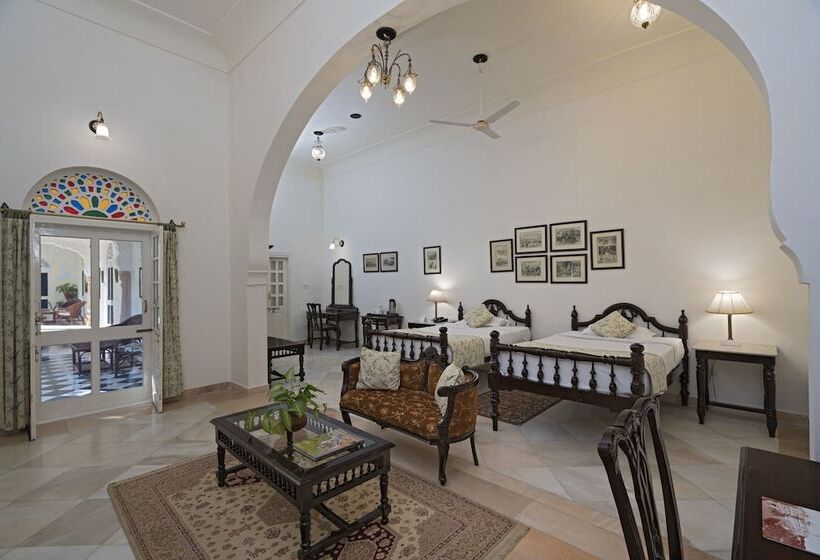디럭스 트리플 룸, Nahargarh Ranthambhore