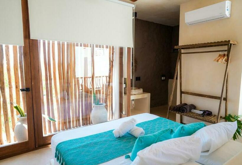سوئیت با تخت بزرگ, Tikul Hotel Boutique