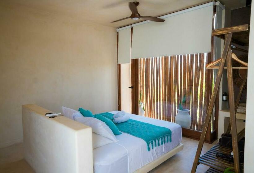 سوئیت با تخت بزرگ, Tikul Hotel Boutique
