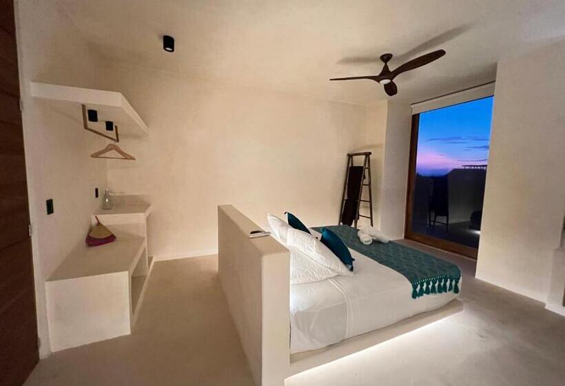 Deluxe Suite King Bed, Tikul Hotel Boutique