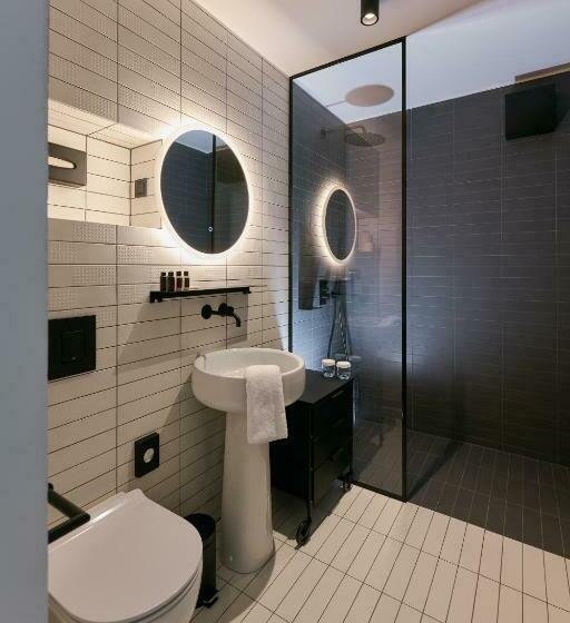 استودیو استاندارد با چشم‌انداز, Neu Residences Smart Stay