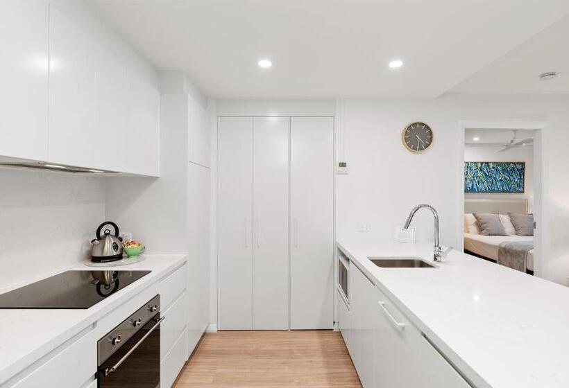 Апартаменты Superior 1 Спальня, 84 The Spit Holiday Apartments