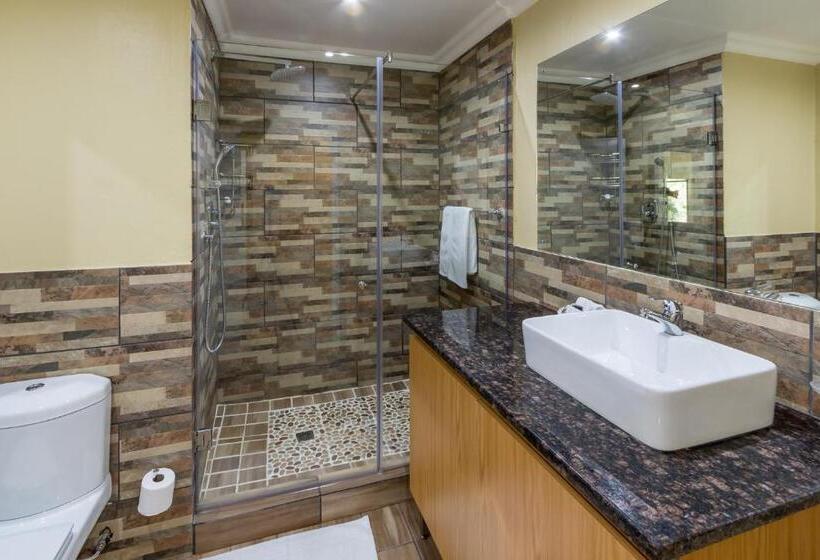 اتاق خانوادگی, Numbi & Garden Suites