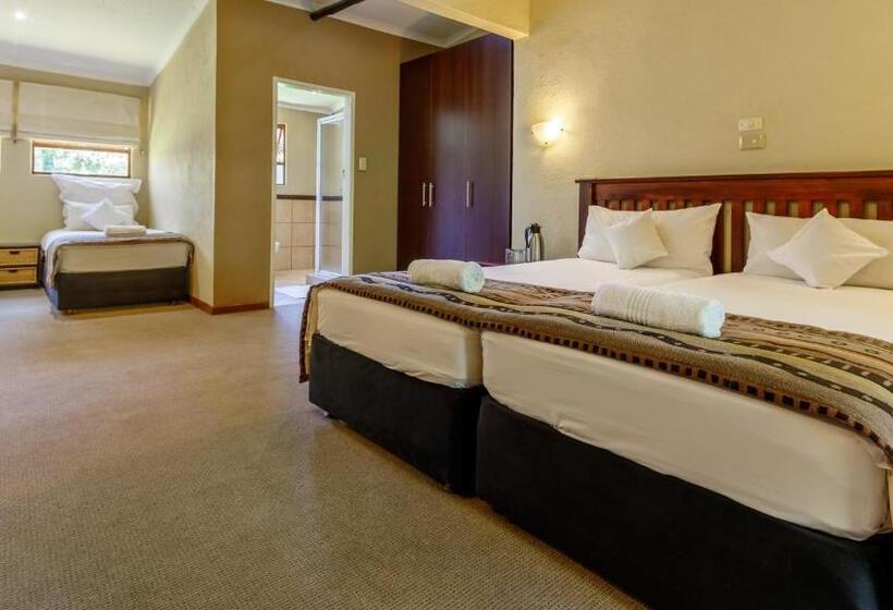 اتاق خانوادگی با چشم‌انداز باغ, Numbi & Garden Suites