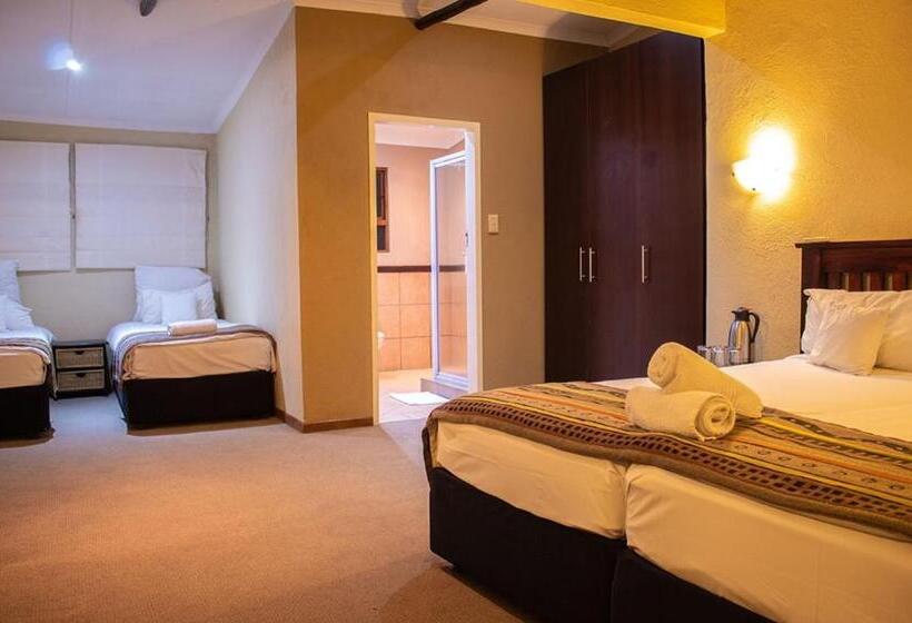 اتاق خانوادگی با چشم‌انداز باغ, Numbi & Garden Suites