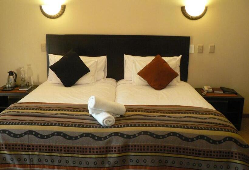 اتاق خانوادگی با چشم‌انداز باغ, Numbi & Garden Suites