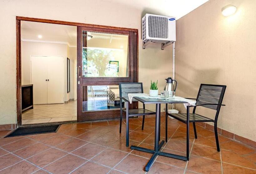 اتاق استاندارد با چشم‌انداز باغ, Numbi & Garden Suites