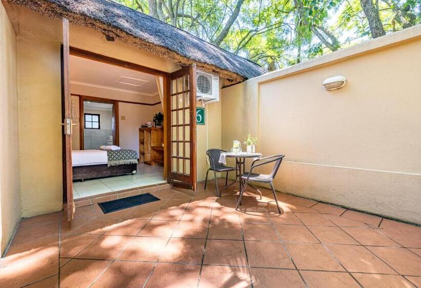 اتاق استاندارد با چشم‌انداز باغ, Numbi & Garden Suites