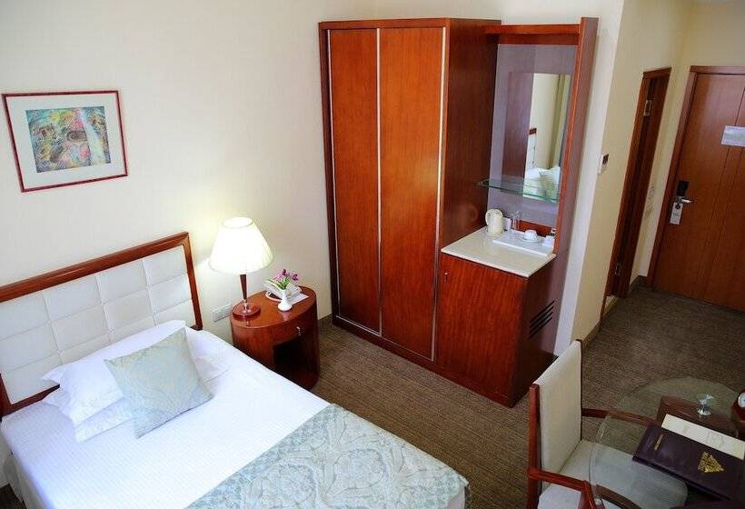 اتاق استاندارد یک نفره, Park Hotel Bishkek