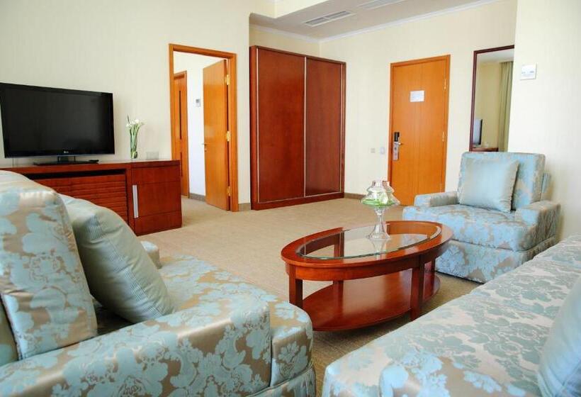 سوییت سوپریور, Park Hotel Bishkek