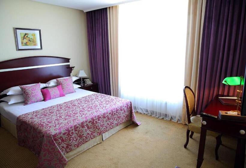 آپارتمان 2 خوابه, Park Hotel Bishkek