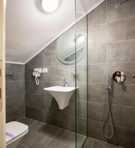 اتاق لوکس, Boutique Hotel Kooperativa