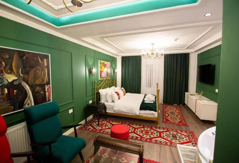 اتاق سوپریور با تخت بزرگ, Boutique Hotel Kooperativa