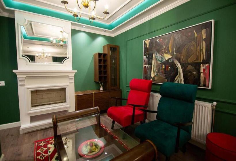 اتاق سوپریور با تخت بزرگ, Boutique Hotel Kooperativa