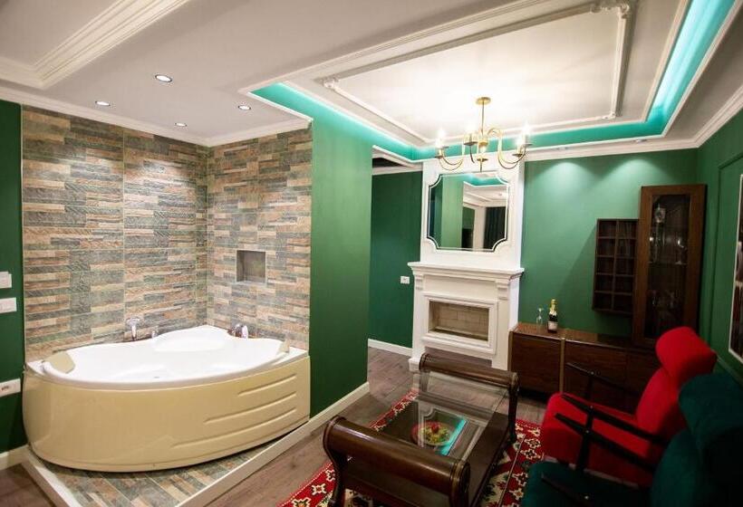 اتاق سوپریور با تخت بزرگ, Boutique Hotel Kooperativa
