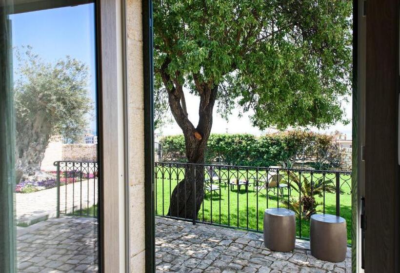 اتاق لوکس, Poggio Leano Boutique