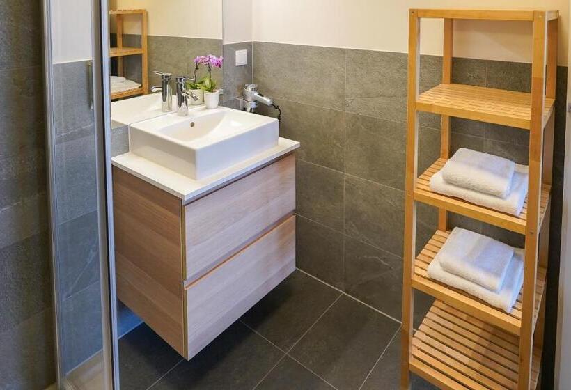 스탠다드 스튜디오, Citadines South Vienna