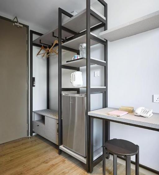 استودیوی استاندارد با تخت دو نفره بزرگ, Komune Living & Wellness In The Park