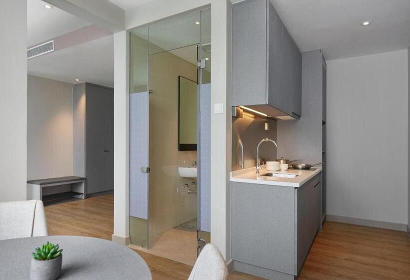 استودیوی استاندارد, Komune Living & Wellness In The Park