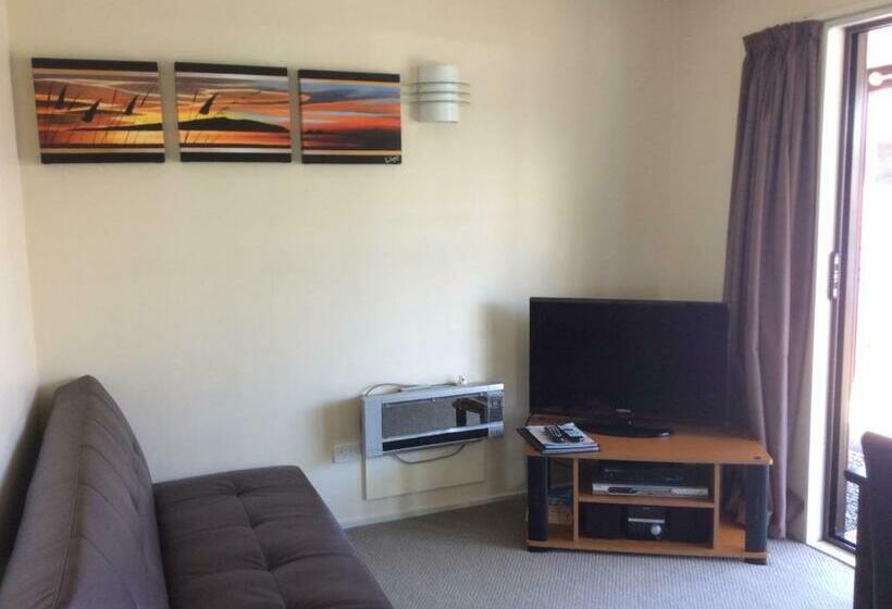 침실 2개 아파트, Asure Kapiti Court Motel