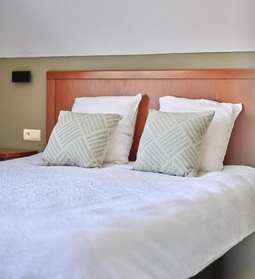 Семейный Номер, B&b Abdeshof