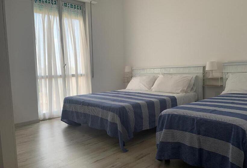 Triple Room Sea View, B&b Giallolumia