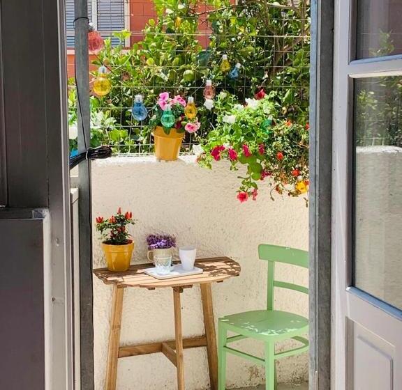 اتاق استاندارد اینتریور, B&b Giallolumia