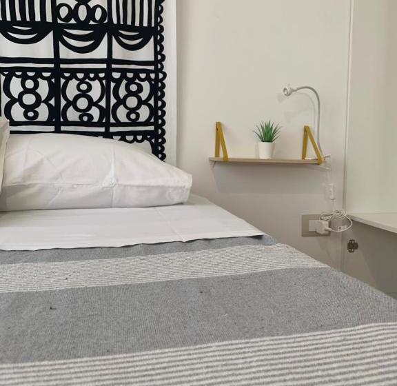 اتاق استاندارد اینتریور, B&b Giallolumia