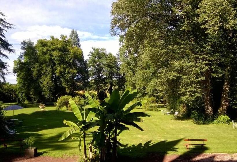 Номер Superior Вид на Сад, Château De La Vernède, La Grande Vernède