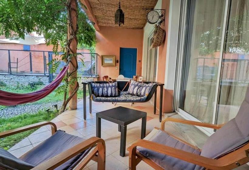 Студио Стандарт Вид на Сад, Chambre Condamine Spa