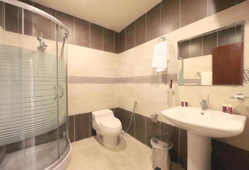 Economy Quadruple Room, Burj Al Saif