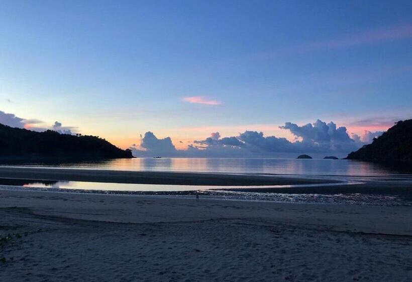 스탠다드 룸, Bucana Beachfront Guesthouse