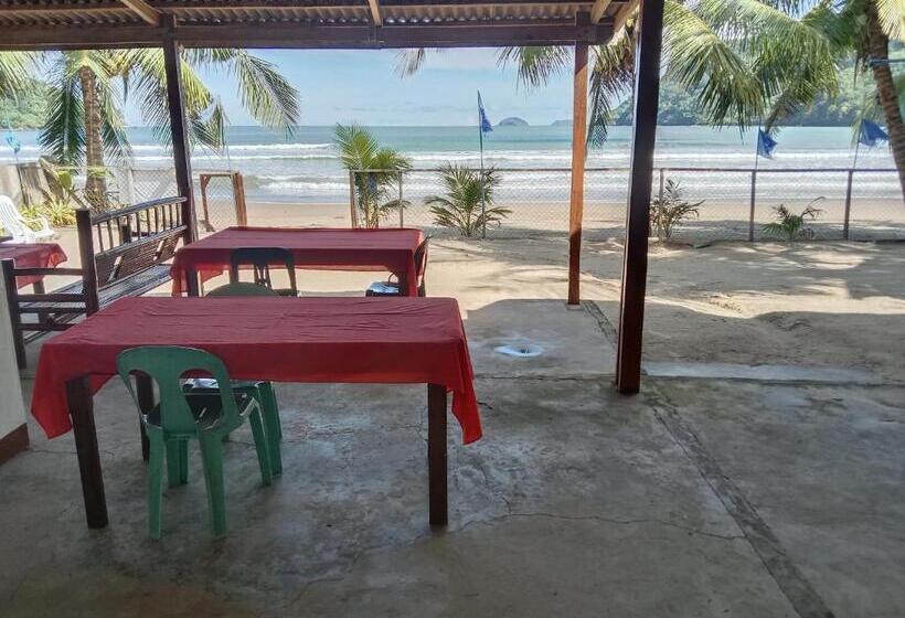 이코노미 룸, Bucana Beachfront Guesthouse