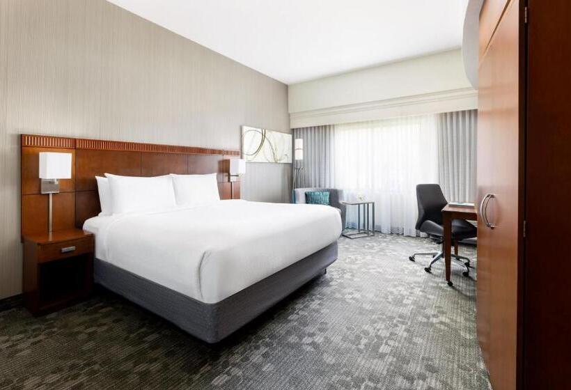 Стандартный Номер Кровать Кинг, Courtyard By Marriott Potomac Mills Woodbridge
