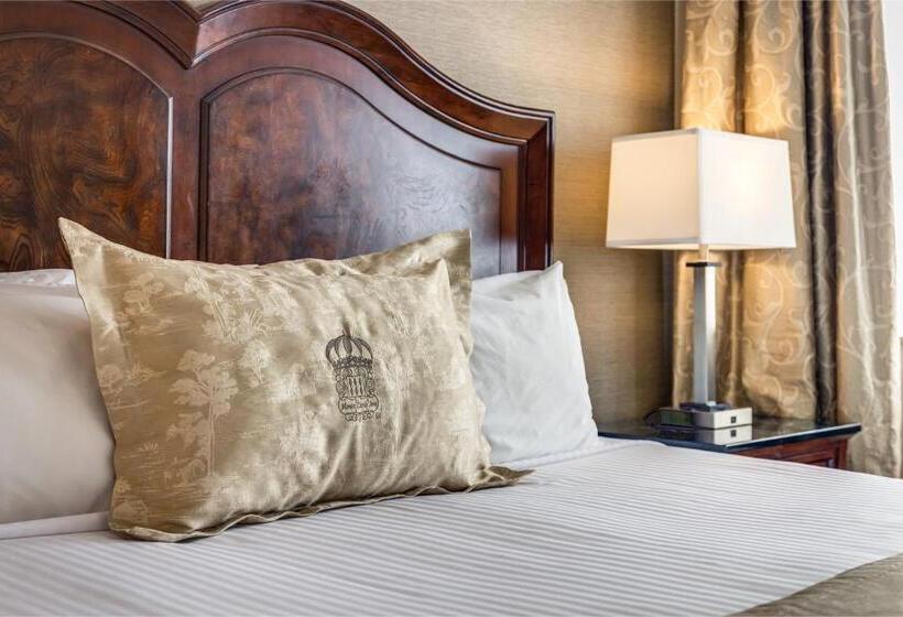 Люкс с гидромассажем, Monte Carlo Inn & Suites Downtown Markham