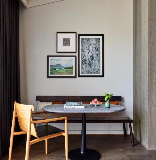 Люкс, Rosewood Sand Hill
