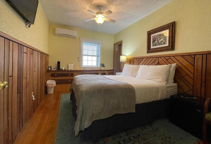 Номер Стандарт, Skyline Village Inn