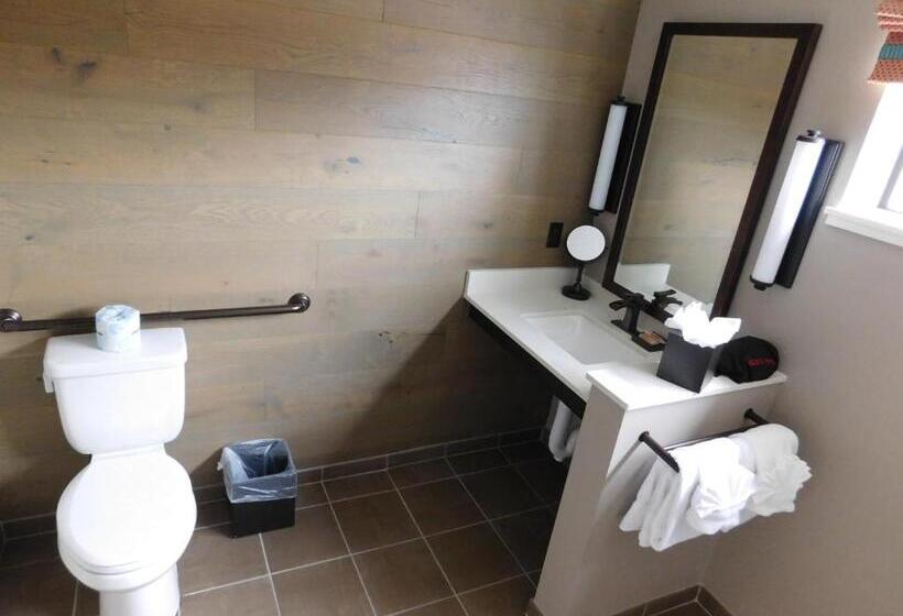 Quarto Estandar Cama King para Deficientes Físicos, Wave Street Inn