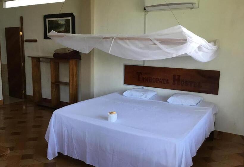 اتاق لوکس با تخت بزرگ, Tambopata Hostel