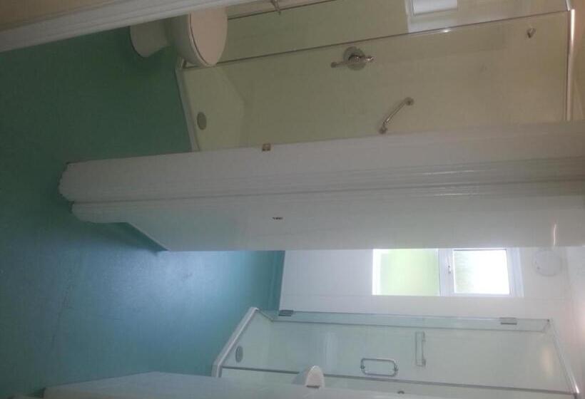 اتاق استاندارد, Courtbrack Accommodation   Hostel