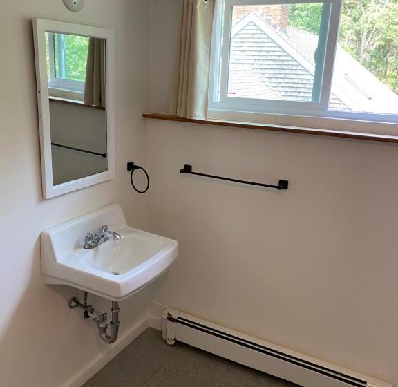 Номер Стандарт, Hi Martha S Vineyard   Hostel