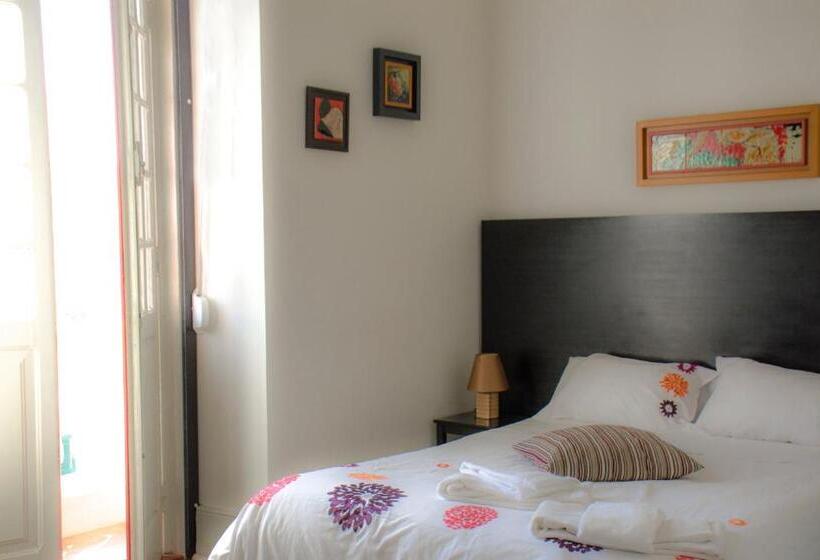 Семейные Апартаменты, Alameda Guest House 1