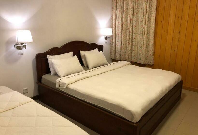 اتاق لوکس با تخت بزرگ, Bungalow 28
