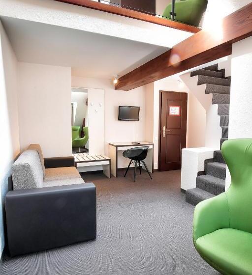 Люкс, B Smart Motel Basel
