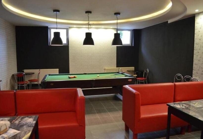اتاق استاندارد یک نفره, Hostel Malinowski City