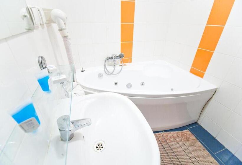 اتاق استاندارد, Hostel Malinowski City